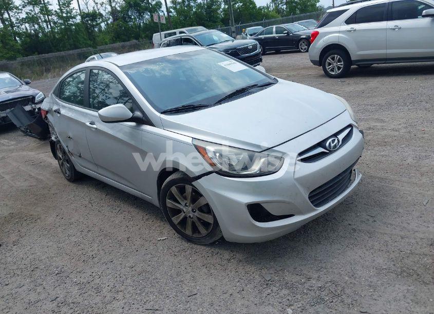 2013 Hyundai Accent GLS (VIN KMHCU4AE1DU354901) main photo