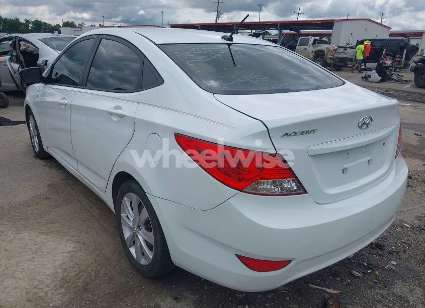 Photo 3 of 2013 Hyundai Accent GLS (VIN KMHCU4AE4DU435925)