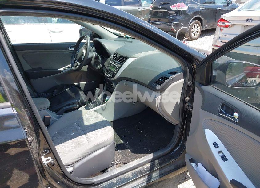 Photo 5 of 2013 Hyundai Accent GLS (VIN KMHCU4AE4DU576428)