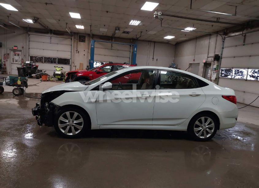 Photo 15 of 2014 Hyundai Accent GLS (VIN KMHCU4AE4EU756106)