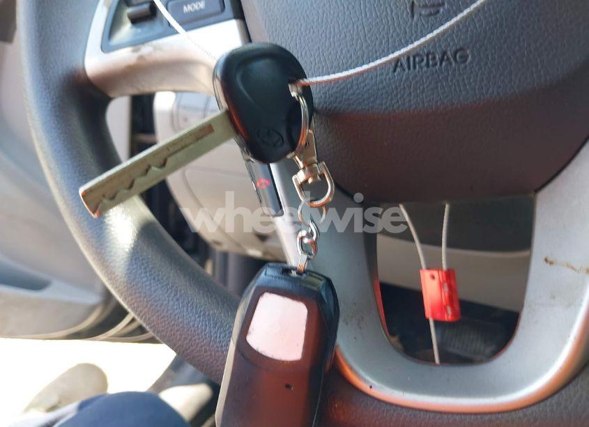 Photo 11 of 2014 Hyundai Accent GLS (VIN KMHCU4AE5EU619479)