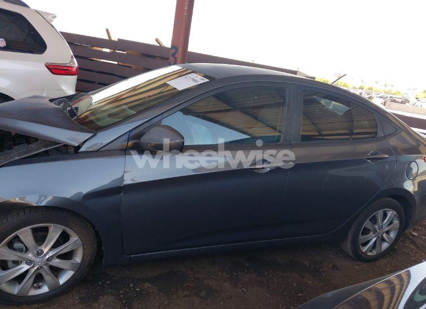 Photo 15 of 2013 Hyundai Accent GLS (VIN KMHCU4AE8DU380797)