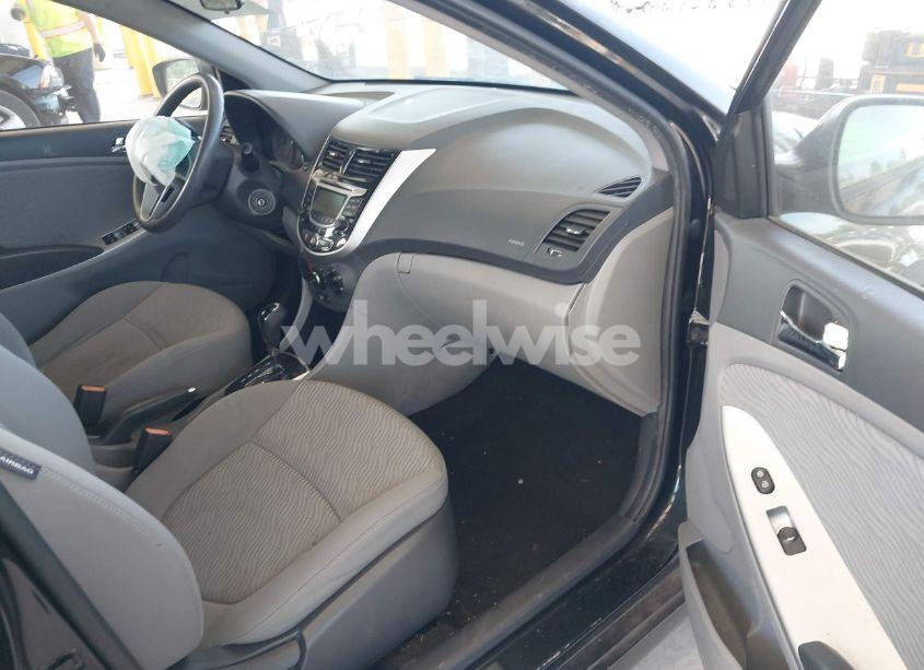Photo 5 of 2013 Hyundai Accent GLS (VIN KMHCU4AE8DU578490)