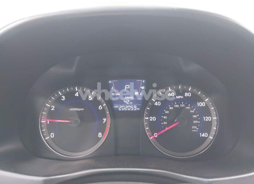 Photo 7 of 2013 Hyundai Accent SE (VIN KMHCU5AE0DU085585)