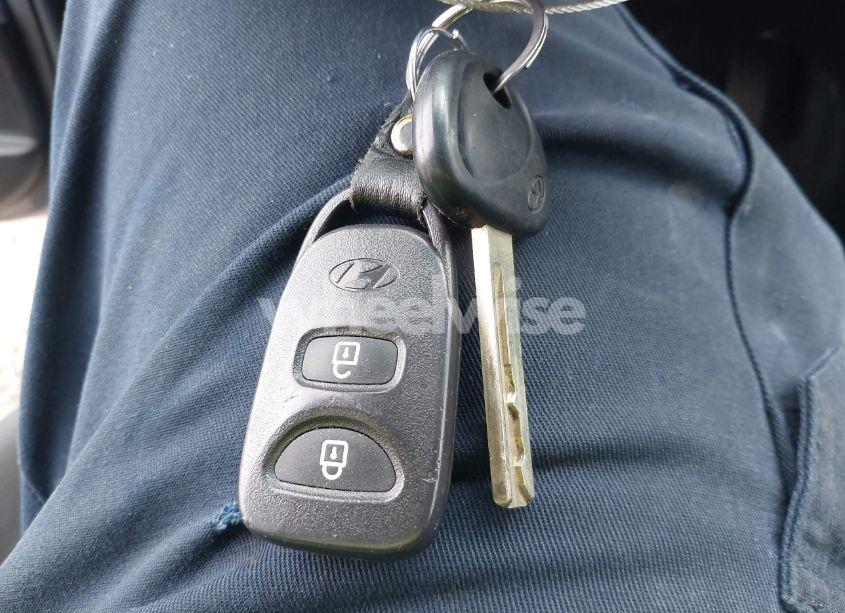 Photo 11 of 2012 Hyundai Accent SE (VIN KMHCU5AE3CU006411)