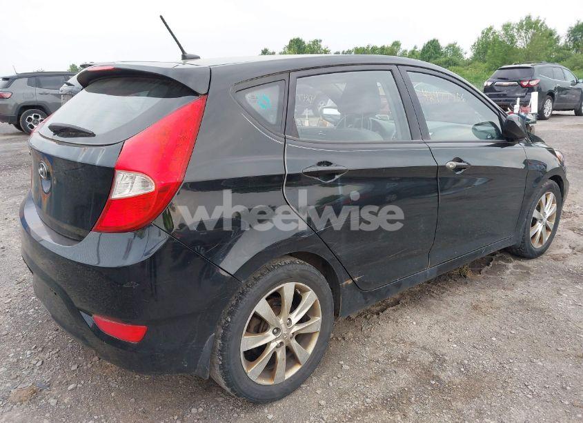 Photo 4 of 2012 Hyundai Accent SE (VIN KMHCU5AE4CU023105)