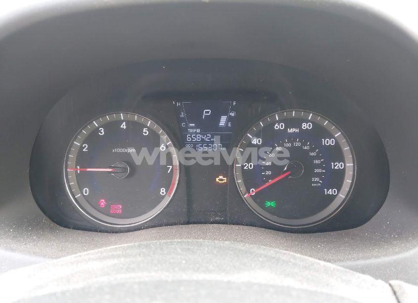 Photo 7 of 2012 Hyundai Accent SE (VIN KMHCU5AE4CU023105)