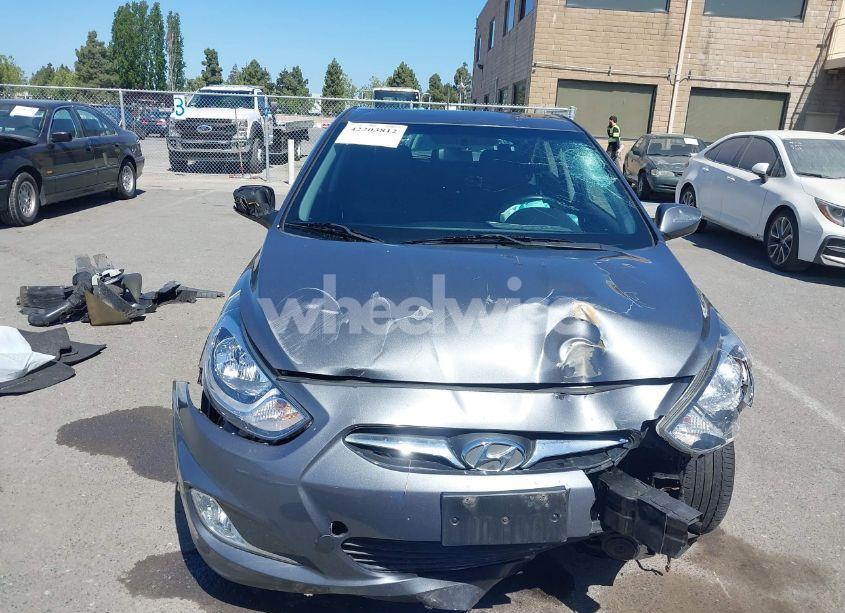 Photo 13 of 2012 Hyundai Accent SE (VIN KMHCU5AE5CU022142)