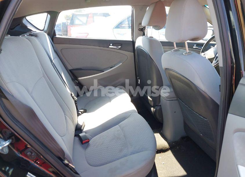 Photo 8 of 2013 Hyundai Accent SE (VIN KMHCU5AE5DU134165)