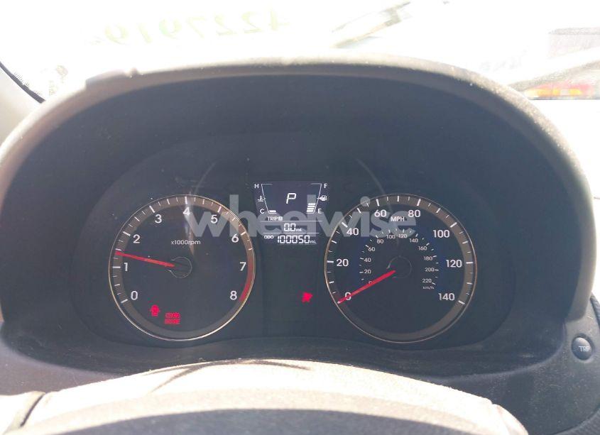 Photo 7 of 2013 Hyundai Accent SE (VIN KMHCU5AE6DU072436)