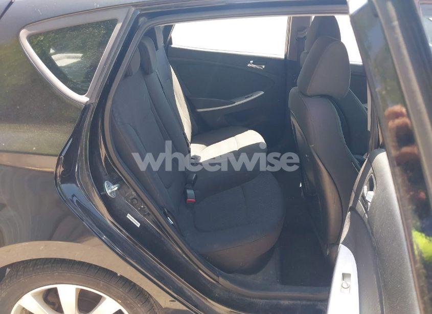 Photo 8 of 2013 Hyundai Accent SE (VIN KMHCU5AE6DU072436)