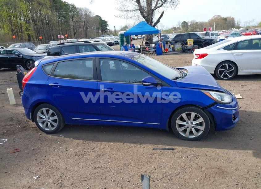 Photo 13 of 2013 Hyundai Accent SE (VIN KMHCU5AE7DU085650)