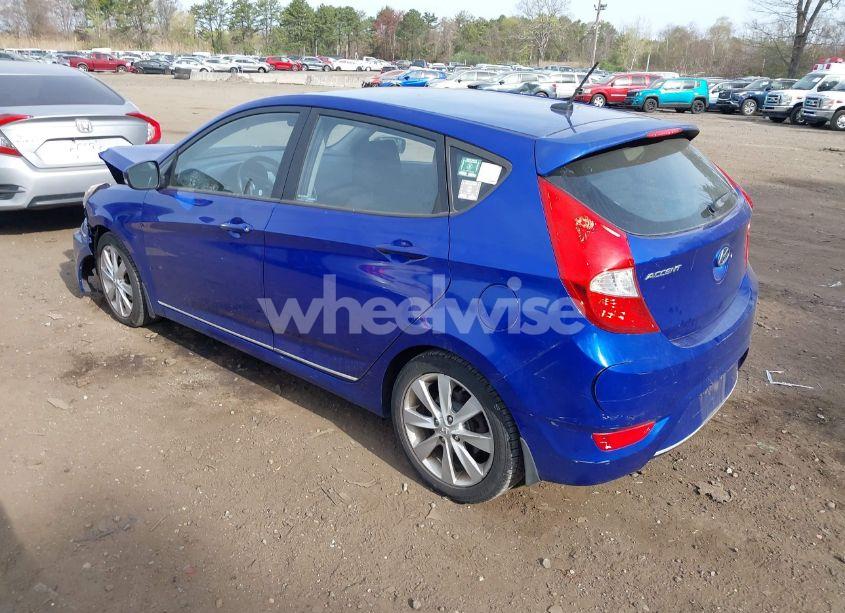 Photo 3 of 2013 Hyundai Accent SE (VIN KMHCU5AE7DU085650)