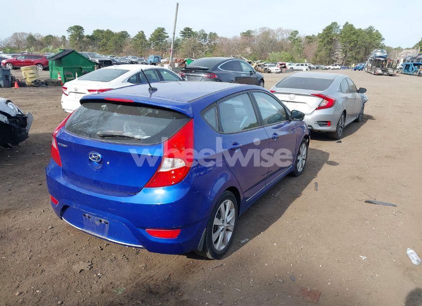 Photo 4 of 2013 Hyundai Accent SE (VIN KMHCU5AE7DU085650)