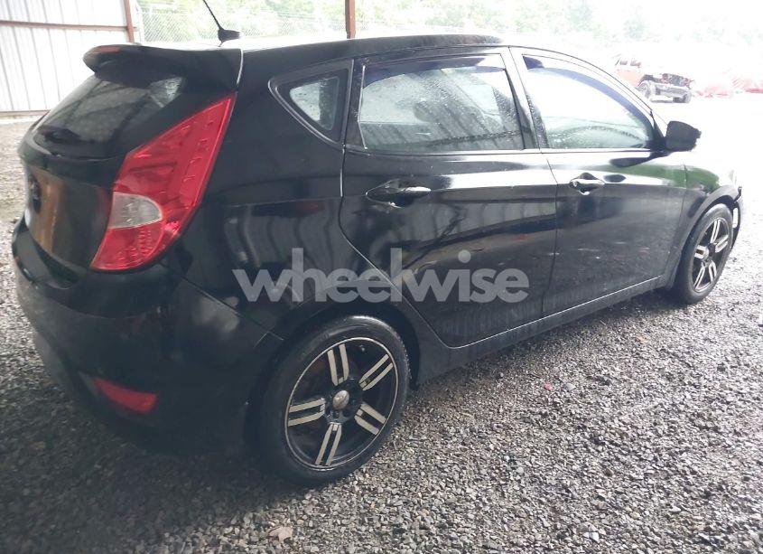 Photo 4 of 2014 Hyundai Accent SE (VIN KMHCU5AE7EU177178)