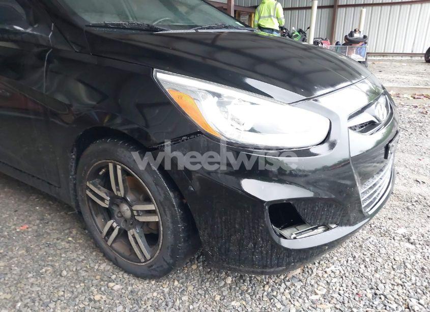 Photo 6 of 2014 Hyundai Accent SE (VIN KMHCU5AE7EU177178)