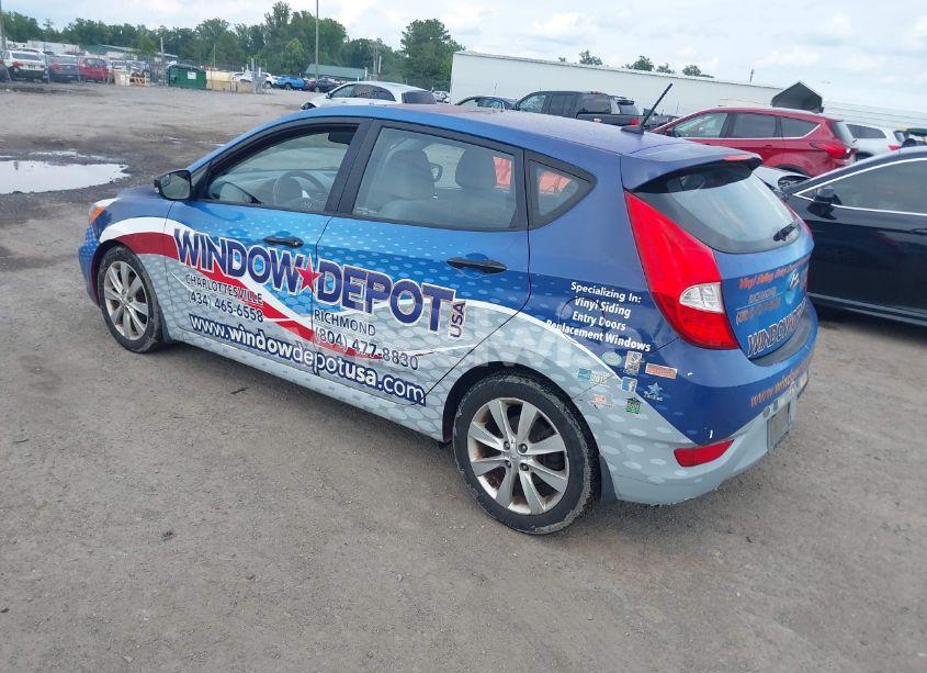 Photo 3 of 2014 Hyundai Accent SE (VIN KMHCU5AE9EU182785)