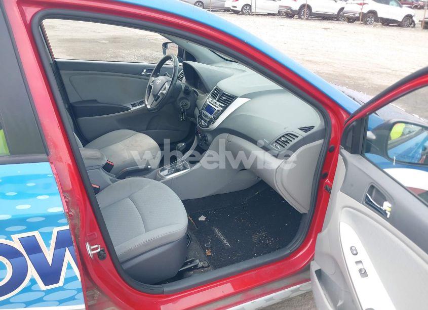 Photo 5 of 2014 Hyundai Accent SE (VIN KMHCU5AE9EU182785)