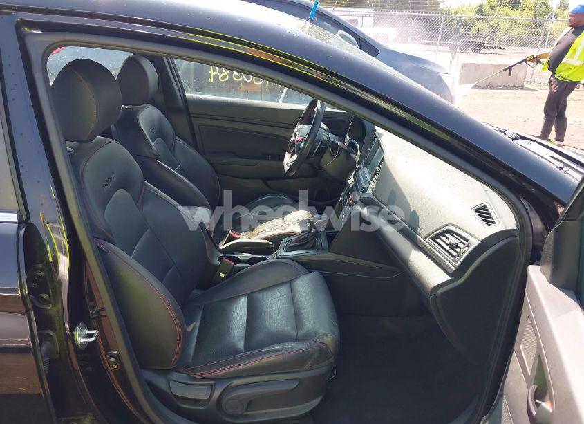 Photo 5 of 2018 Hyundai Elantra SPORT (VIN KMHD04LB0JU703254)