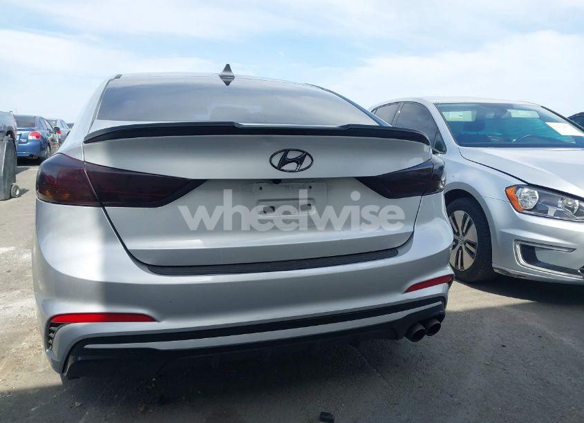 Photo 17 of 2018 Hyundai Elantra SPORT (VIN KMHD04LB7JU627242)