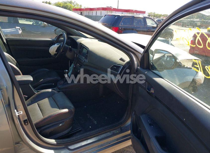 Photo 5 of 2017 Hyundai Elantra SPORT (VIN KMHD04LB8HU326120)