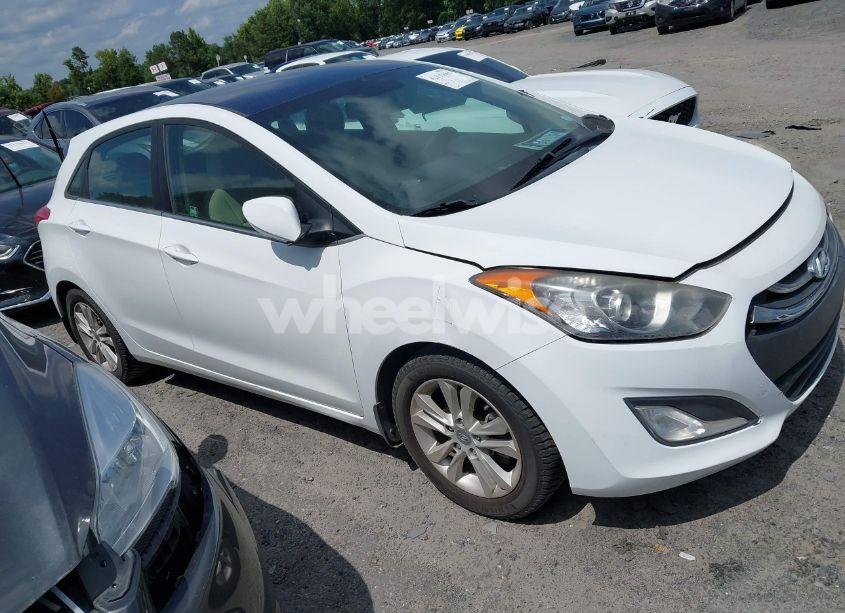 2013 Hyundai Elantra GT (VIN KMHD35LE0DU048685) main photo