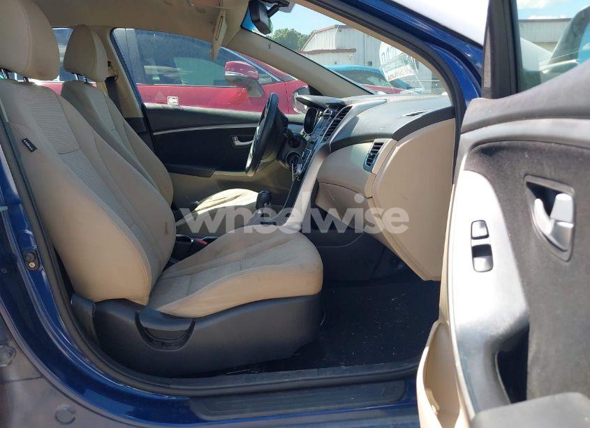 Photo 5 of 2013 Hyundai Elantra GT (VIN KMHD35LE0DU048685)