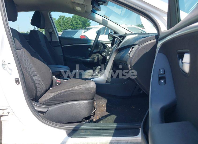 Photo 5 of 2013 Hyundai Elantra GT (VIN KMHD35LE0DU088118)