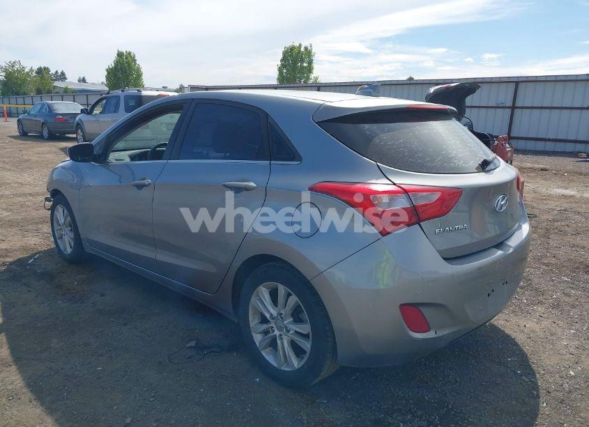 Photo 3 of 2013 Hyundai Elantra GT (VIN KMHD35LE0DU109453)