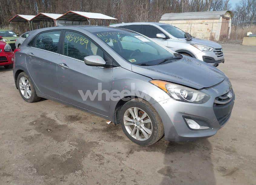2013 Hyundai Elantra GT (VIN KMHD35LE2DU026672) main photo