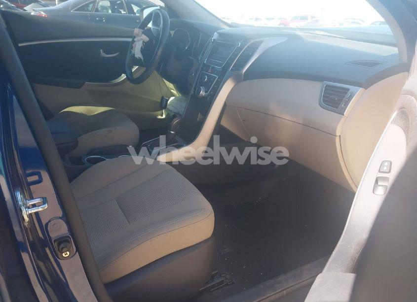 Photo 5 of 2013 Hyundai Elantra GT (VIN KMHD35LE2DU072048)