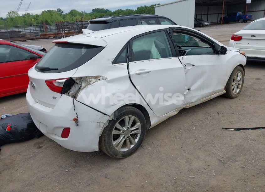 Photo 4 of 2013 Hyundai Elantra GT (VIN KMHD35LE2DU151784)