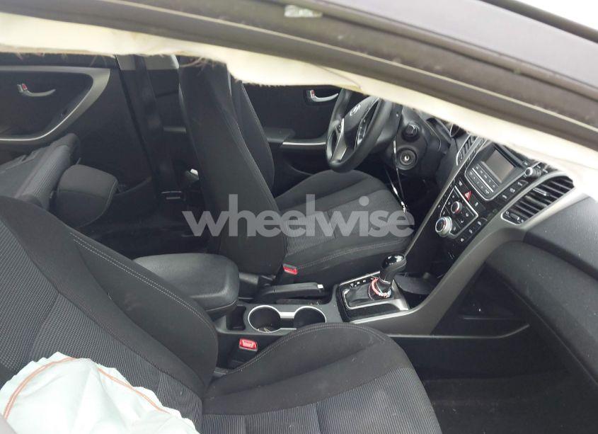 Photo 5 of 2013 Hyundai Elantra GT (VIN KMHD35LE2DU151784)