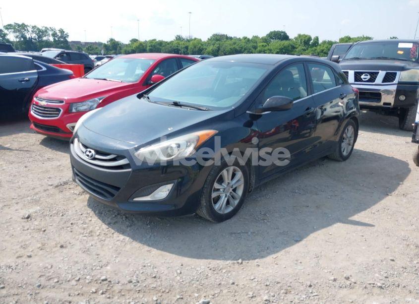 Photo 2 of 2013 Hyundai Elantra GT (VIN KMHD35LE4DU024969)