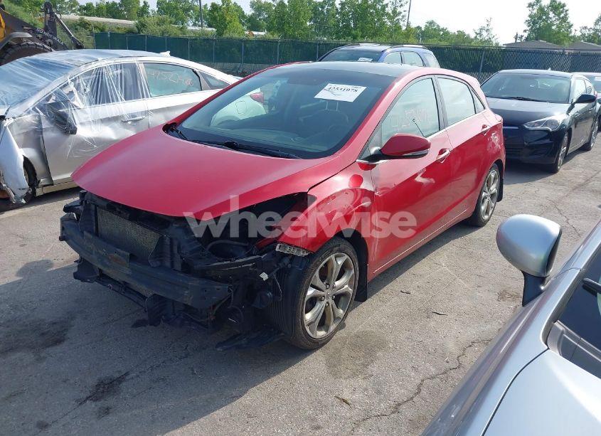 Photo 2 of 2013 Hyundai Elantra GT (VIN KMHD35LE5DU141296)