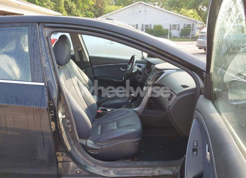 Photo 5 of 2013 Hyundai Elantra GT BASE W/BLUE (VIN KMHD35LE7DU061319)