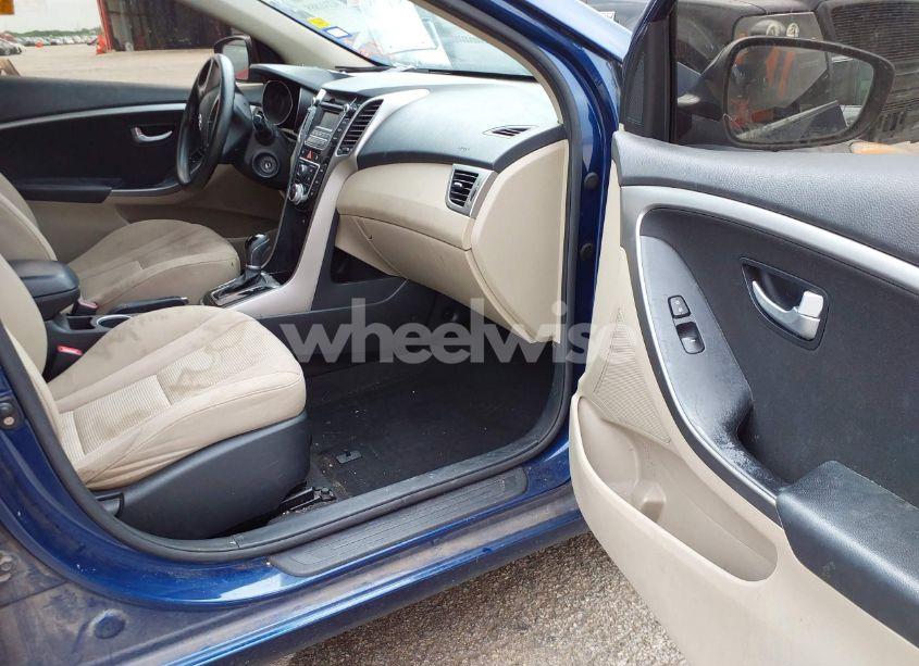 Photo 5 of 2013 Hyundai Elantra GT (VIN KMHD35LE7DU062907)