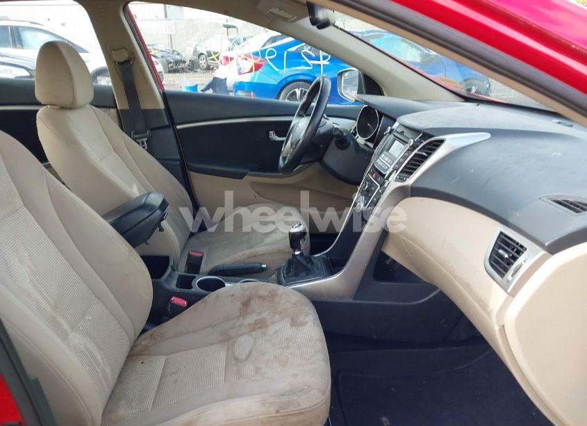 Photo 5 of 2013 Hyundai Elantra GT (VIN KMHD35LE8DU093521)