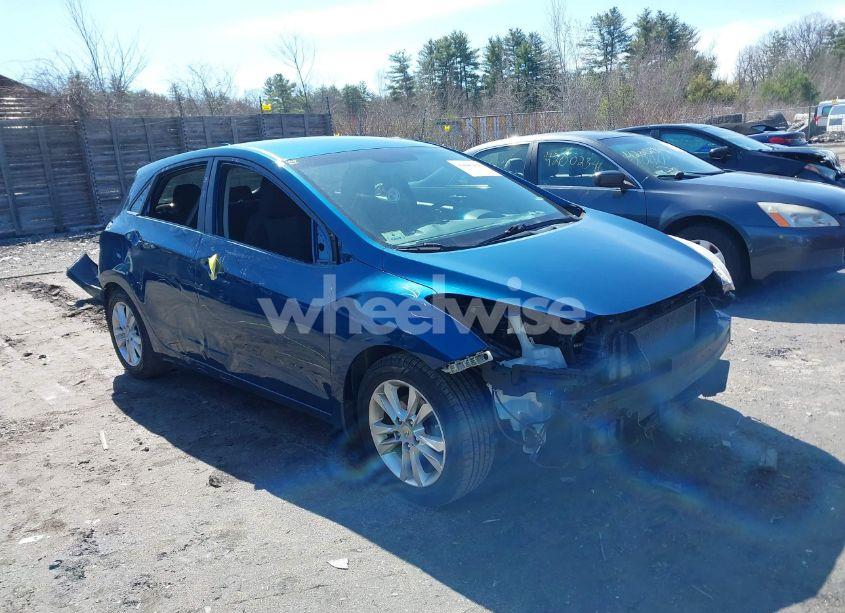 2013 Hyundai Elantra GT (VIN KMHD35LE8DU137209) main photo