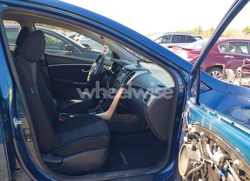 Photo 5 of 2013 Hyundai Elantra GT (VIN KMHD35LE8DU137209)