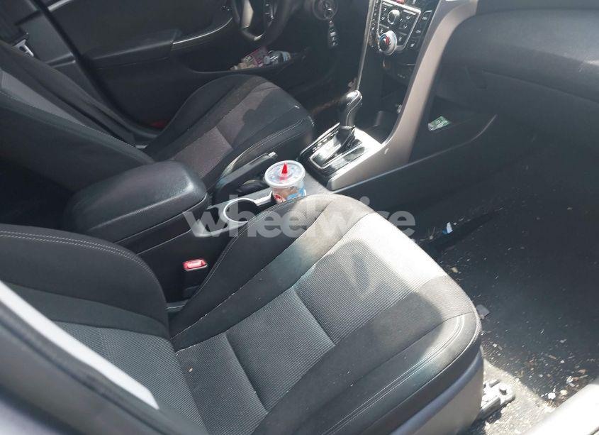 Photo 5 of 2013 Hyundai Elantra GT (VIN KMHD35LE9DU059443)