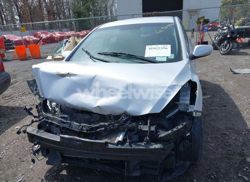 Photo 12 of 2013 Hyundai Elantra GT (VIN KMHD35LEXDU126664)