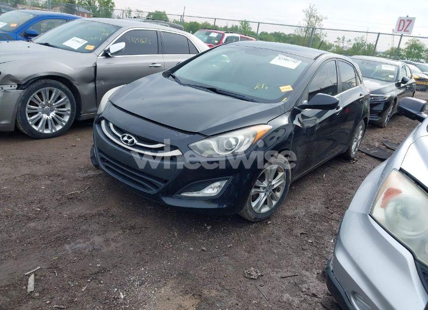 Photo 2 of 2014 Hyundai Elantra GT (VIN KMHD35LH0EU219513)