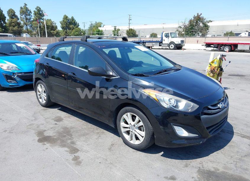 2014 Hyundai Elantra GT (VIN KMHD35LH1EU233212) main photo
