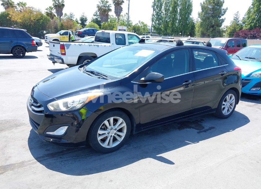 Photo 2 of 2014 Hyundai Elantra GT (VIN KMHD35LH1EU233212)