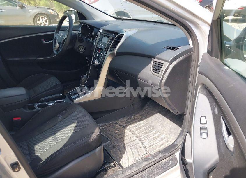 Photo 5 of 2016 Hyundai Elantra GT (VIN KMHD35LH2GU317106)