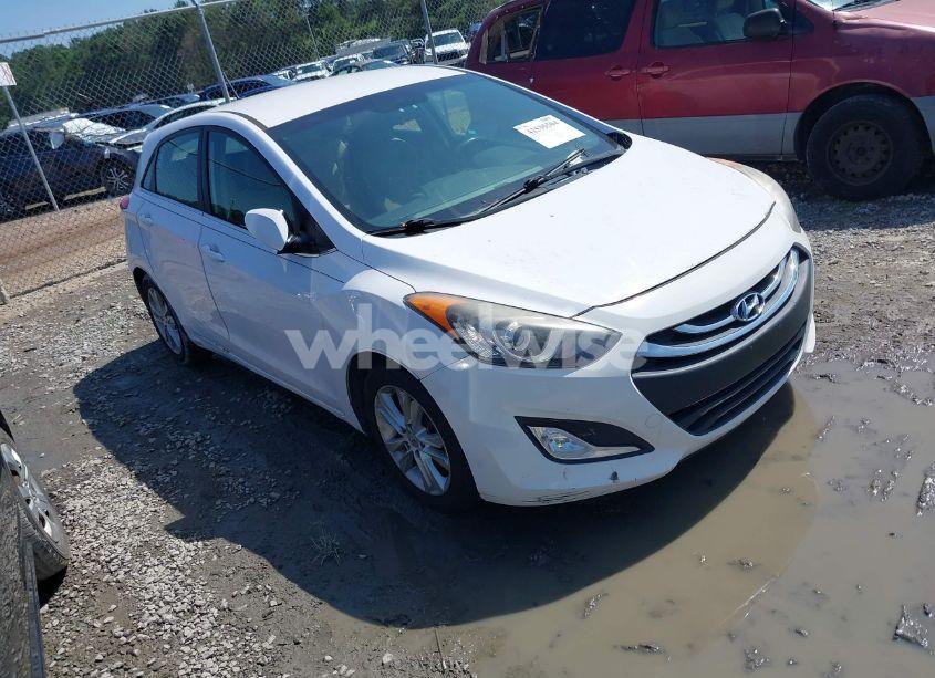 2014 Hyundai Elantra GT (VIN KMHD35LH3EU224043) main photo