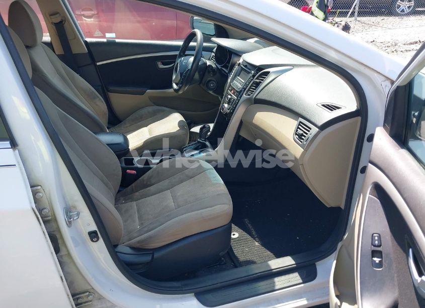 Photo 5 of 2014 Hyundai Elantra GT (VIN KMHD35LH3EU224043)