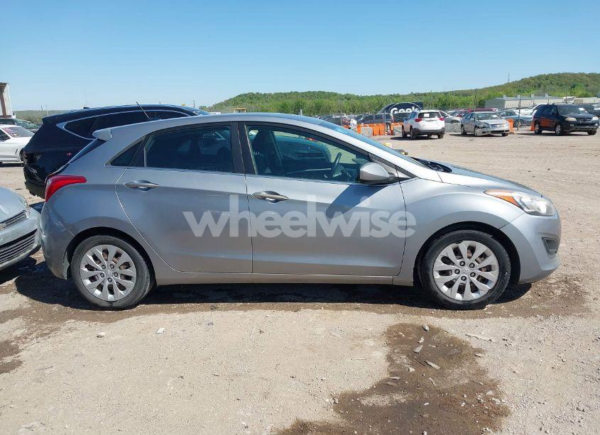 Photo 12 of 2016 Hyundai Elantra GT (VIN KMHD35LH4GU265591)