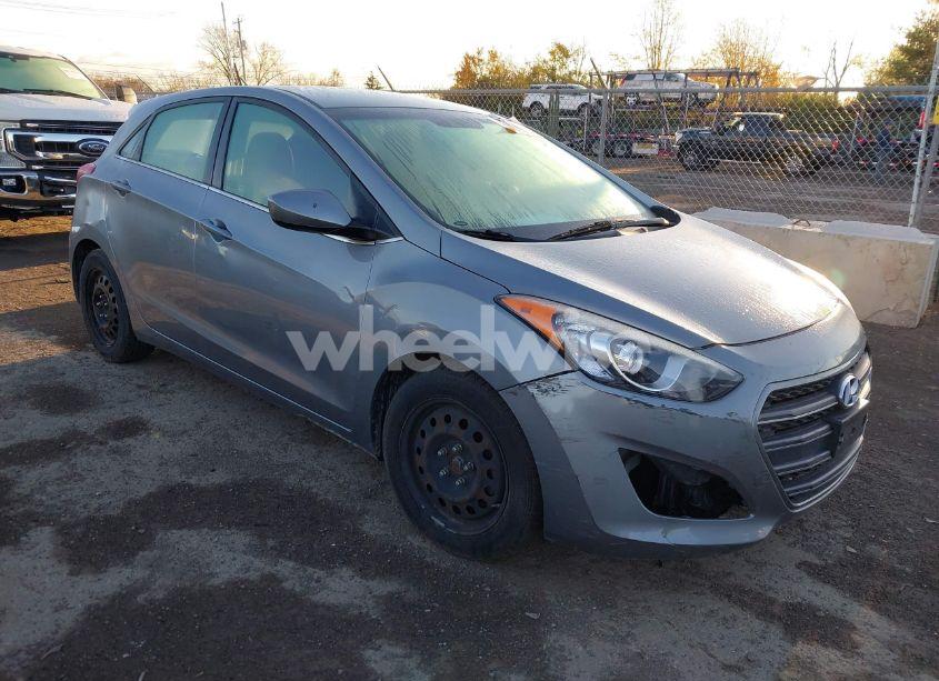 2016 Hyundai Elantra GT (VIN KMHD35LH4GU277725) main photo